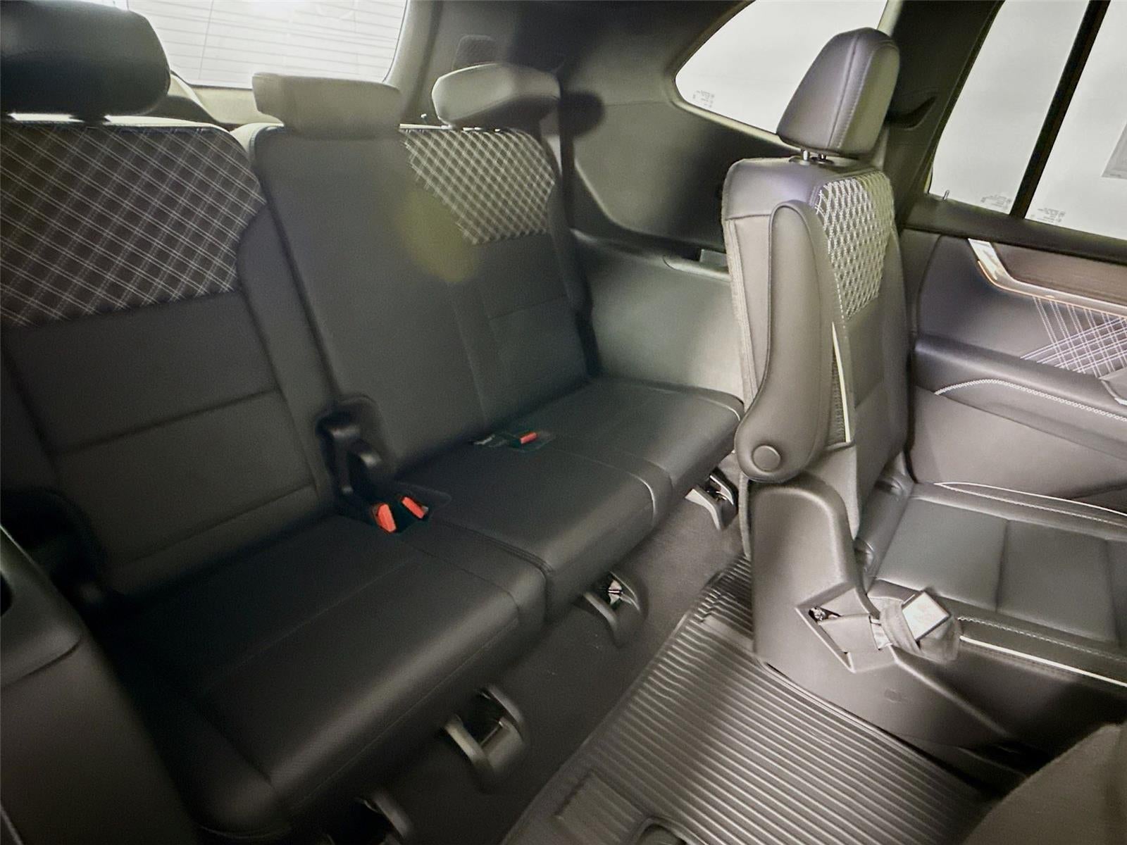 2026 GMC Acadia AWD Denali