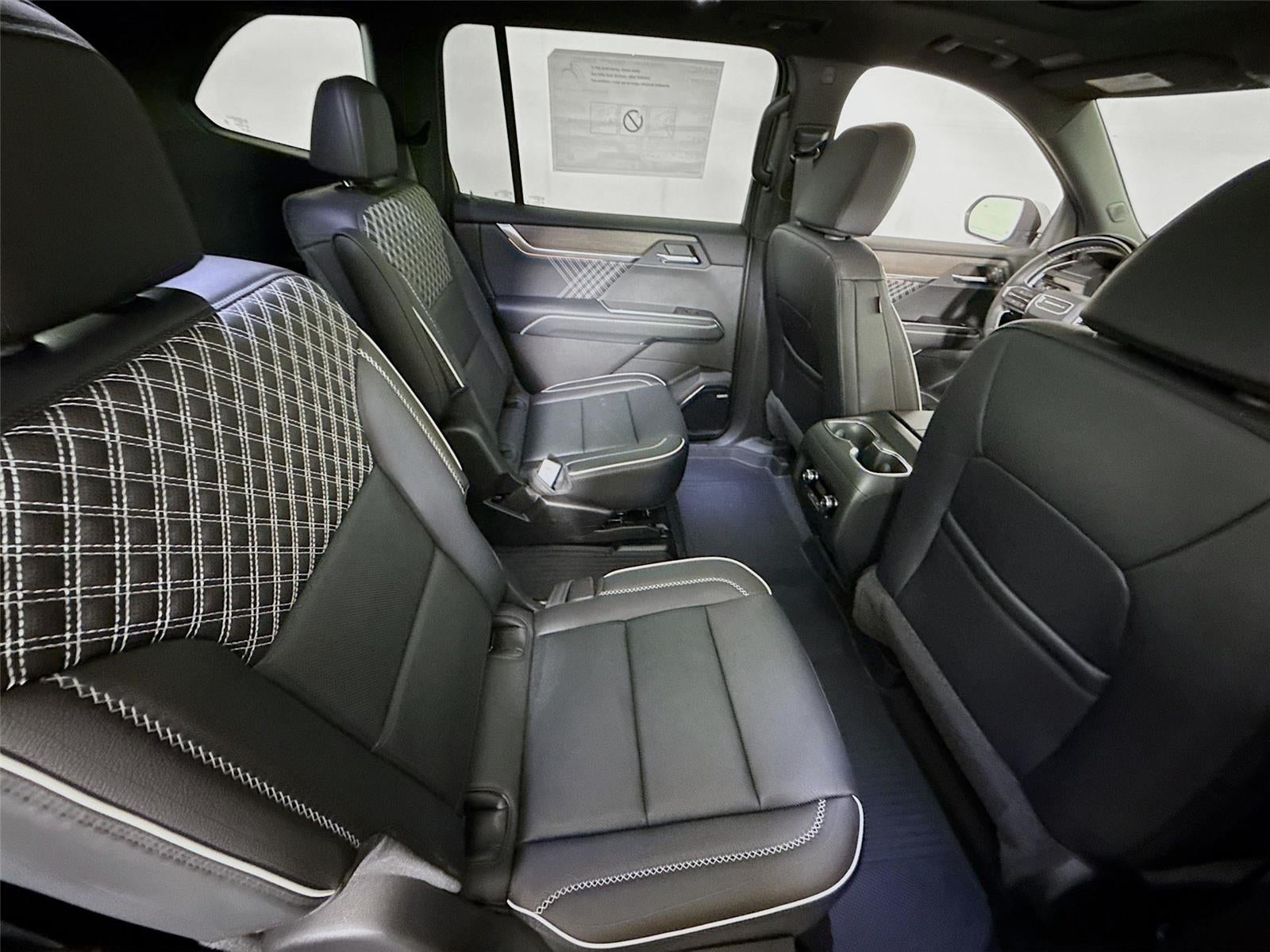 2026 GMC Acadia AWD Denali
