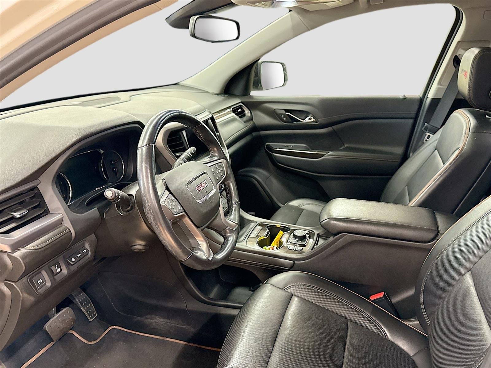 2022 GMC Acadia AT4