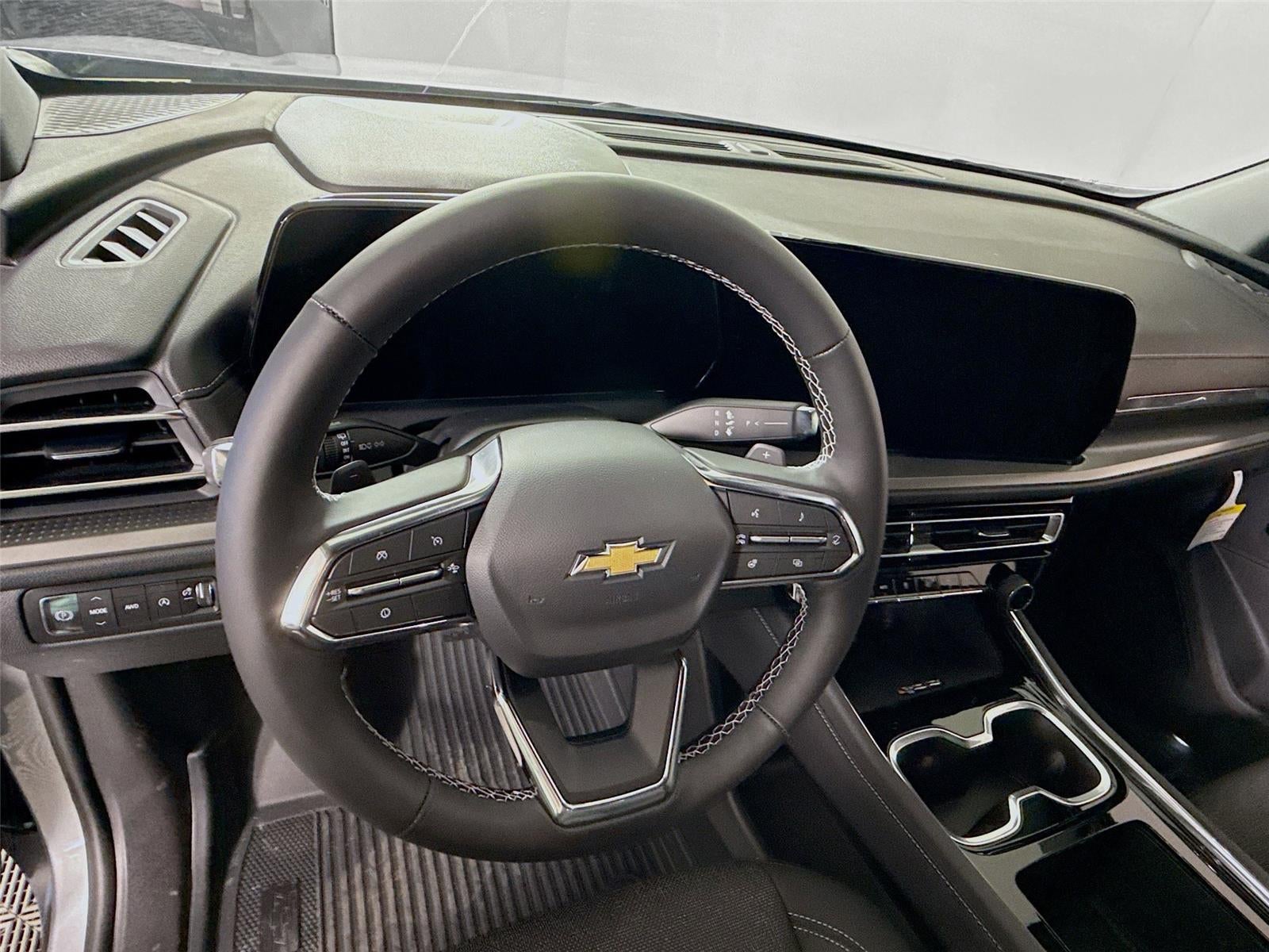 2026 Chevrolet Traverse AWD LT