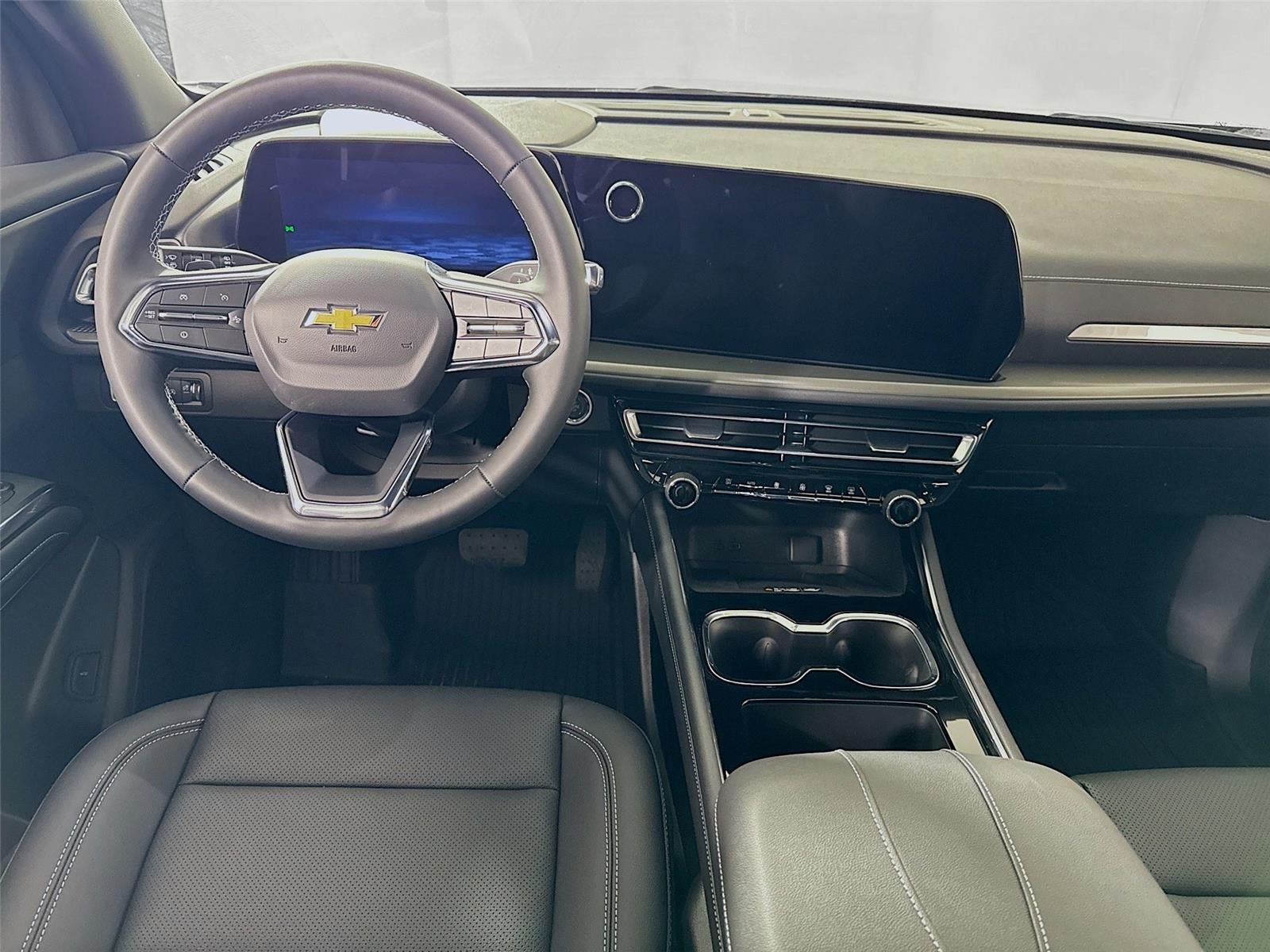 2026 Chevrolet Traverse AWD LT