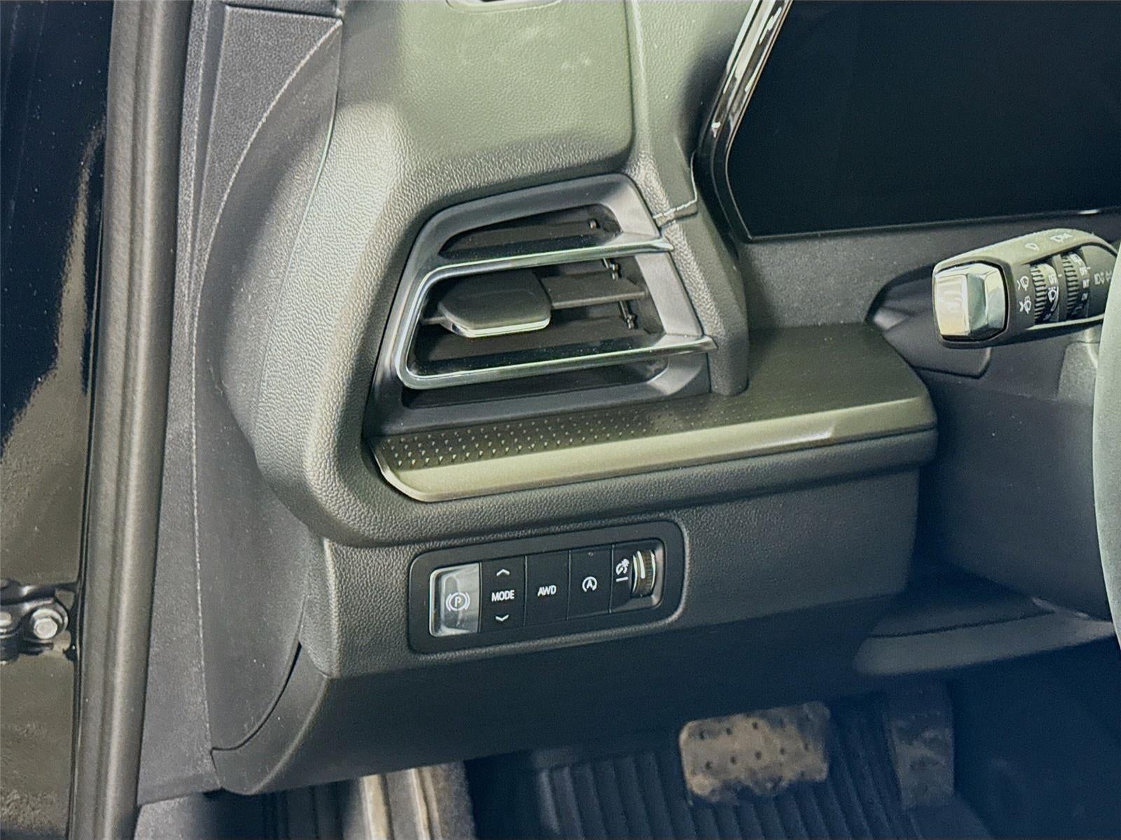 2026 Chevrolet Traverse AWD LT