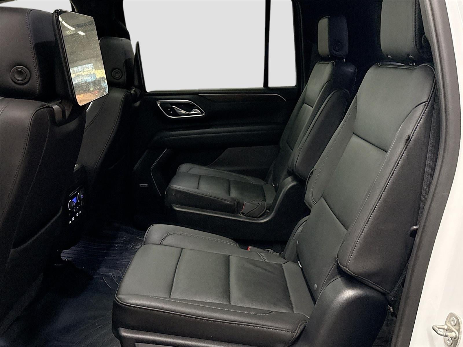 2021 Chevrolet Suburban Base