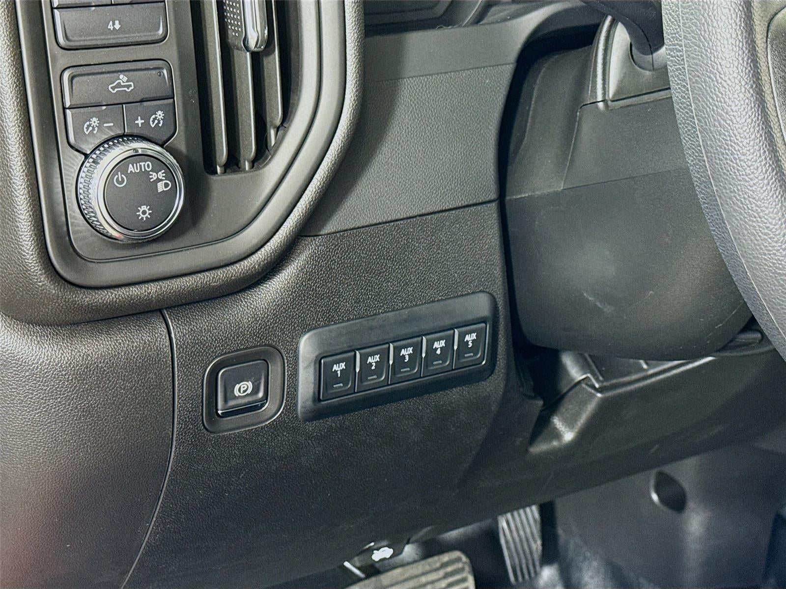 2025 GMC Sierra 2500HD Pro