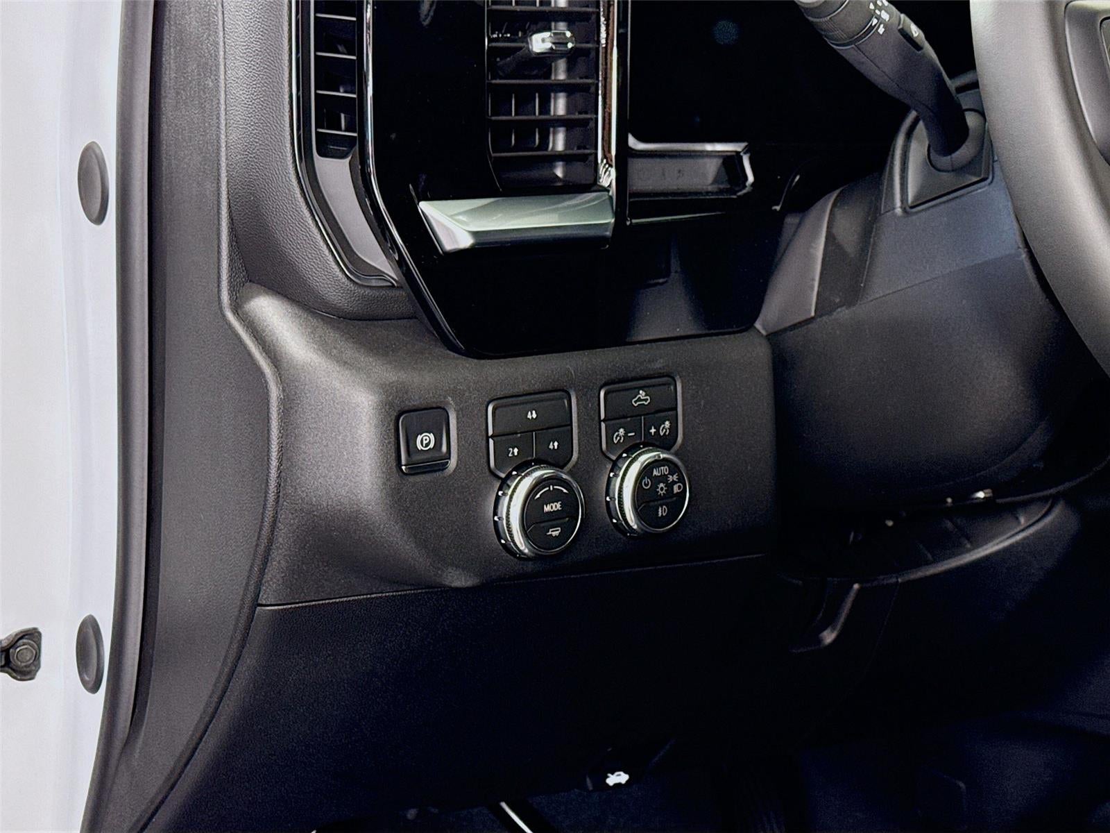 2026 GMC Sierra 3500HD SLE