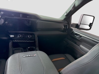 2025 GMC Sierra 3500HD AT4