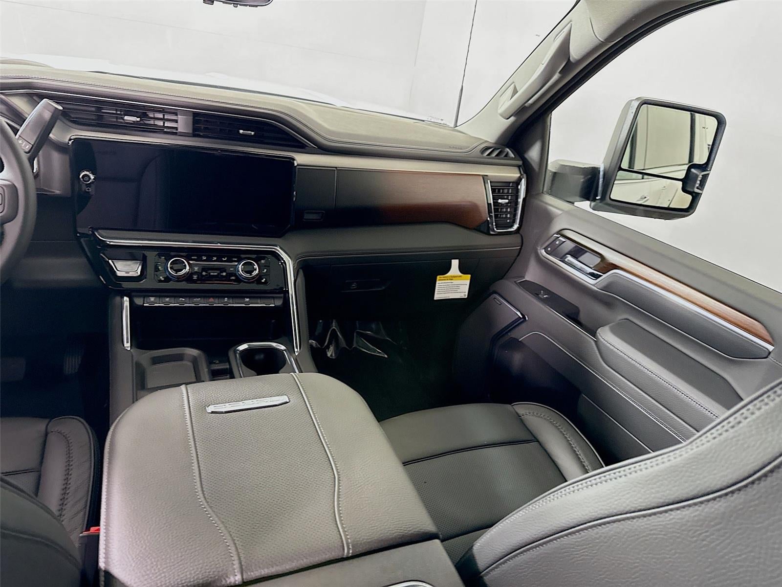 2026 GMC Sierra 3500HD Denali