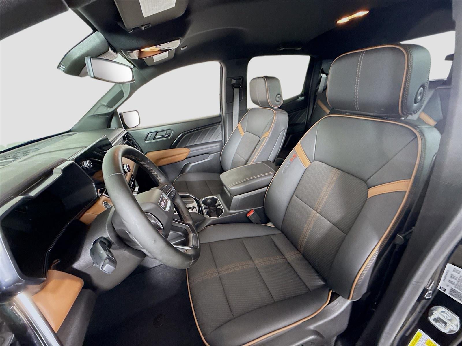 2025 GMC Canyon 4WD AT4