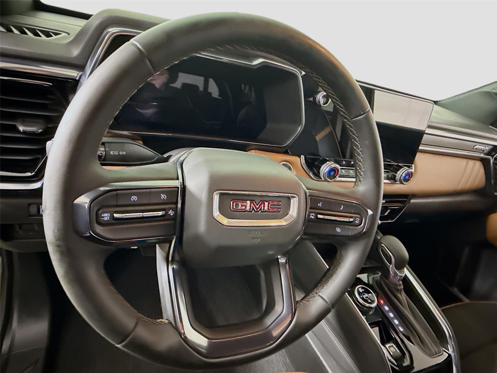 2025 GMC Canyon 4WD CREW CAB AT4