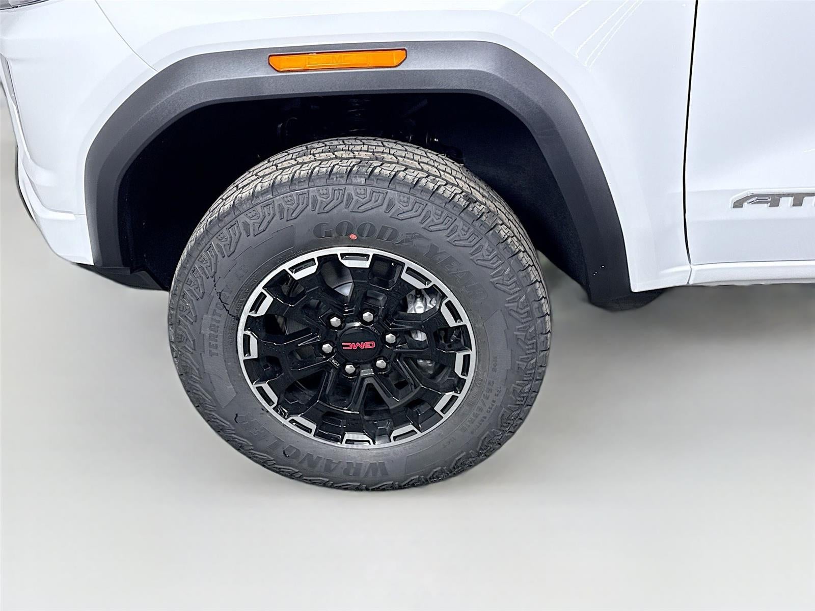 2026 GMC Canyon 4WD AT4