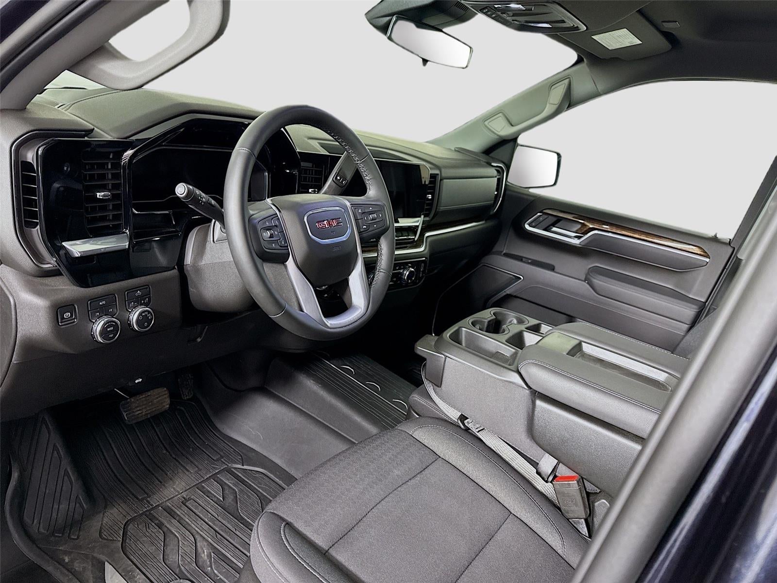 2025 GMC Sierra 1500 SLE