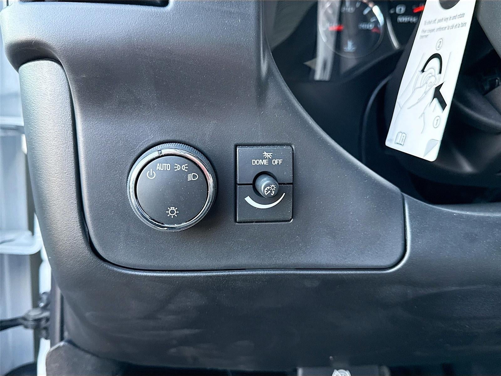 2025 Chevrolet Express Cutaway 3500 VAN 139