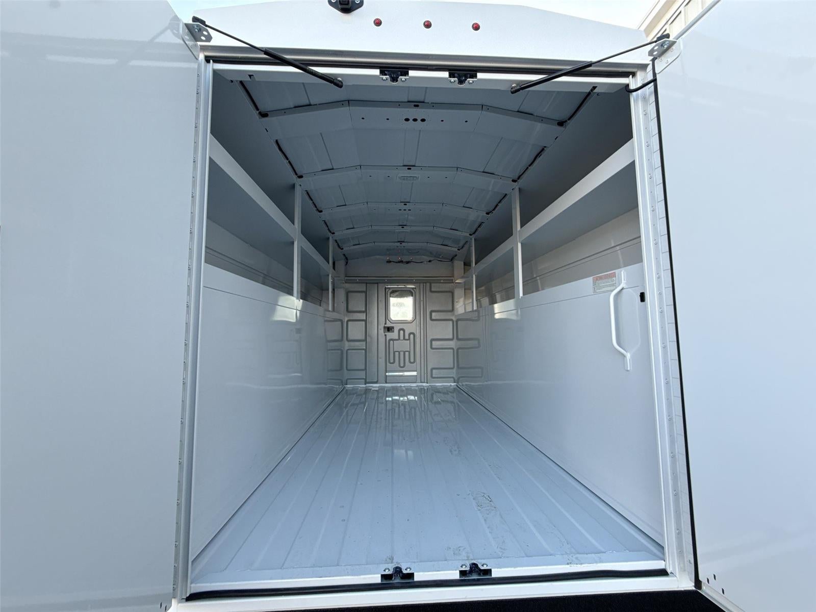 2025 Chevrolet Express Cutaway 3500 VAN 139