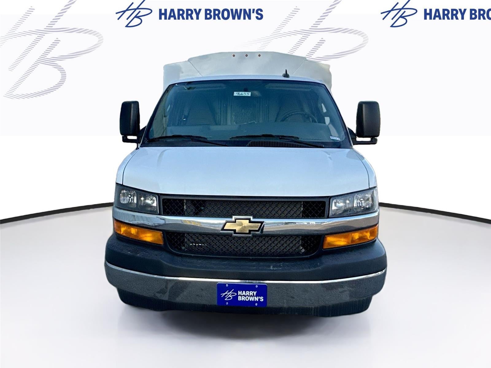 2025 Chevrolet Express Cutaway 3500 VAN 139