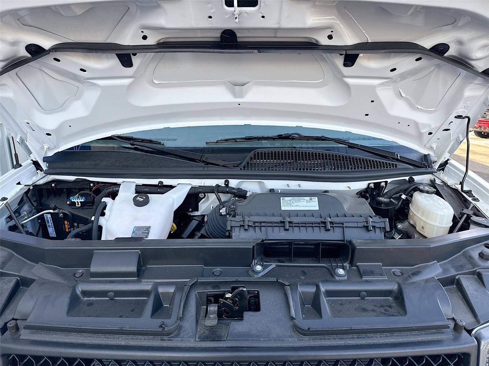 2025 Chevrolet Express Cutaway 3500 VAN 139