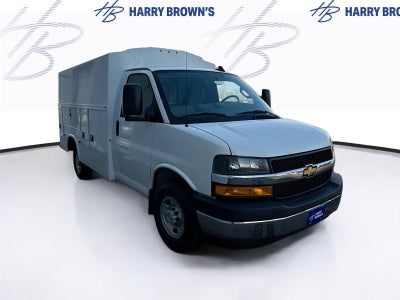 2025 Chevrolet Express Cutaway 3500 VAN 139