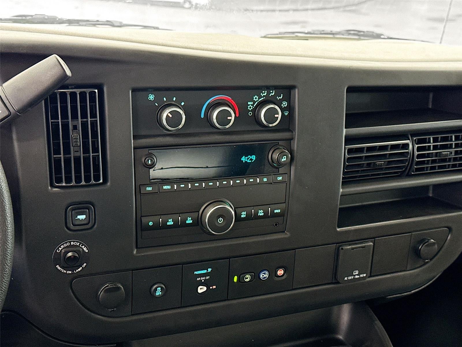 2025 Chevrolet Express Cutaway 3500 VAN 177