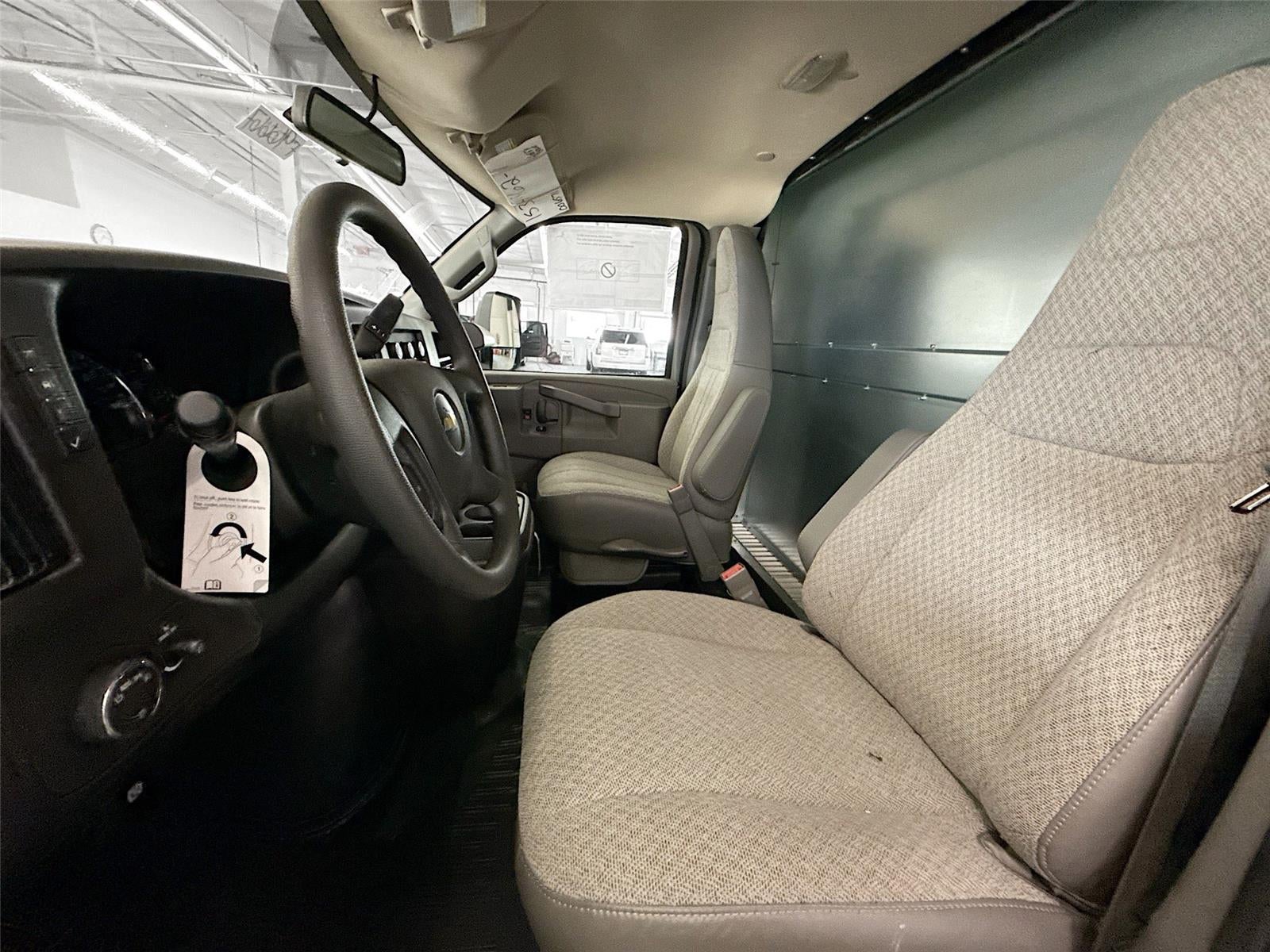 2025 Chevrolet Express Cutaway 3500 VAN 177