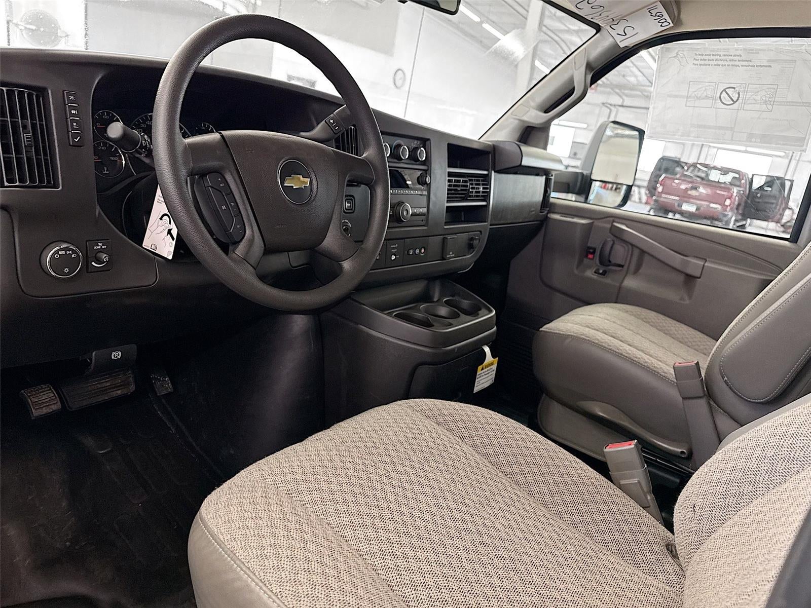2025 Chevrolet Express Cutaway 3500 VAN 177