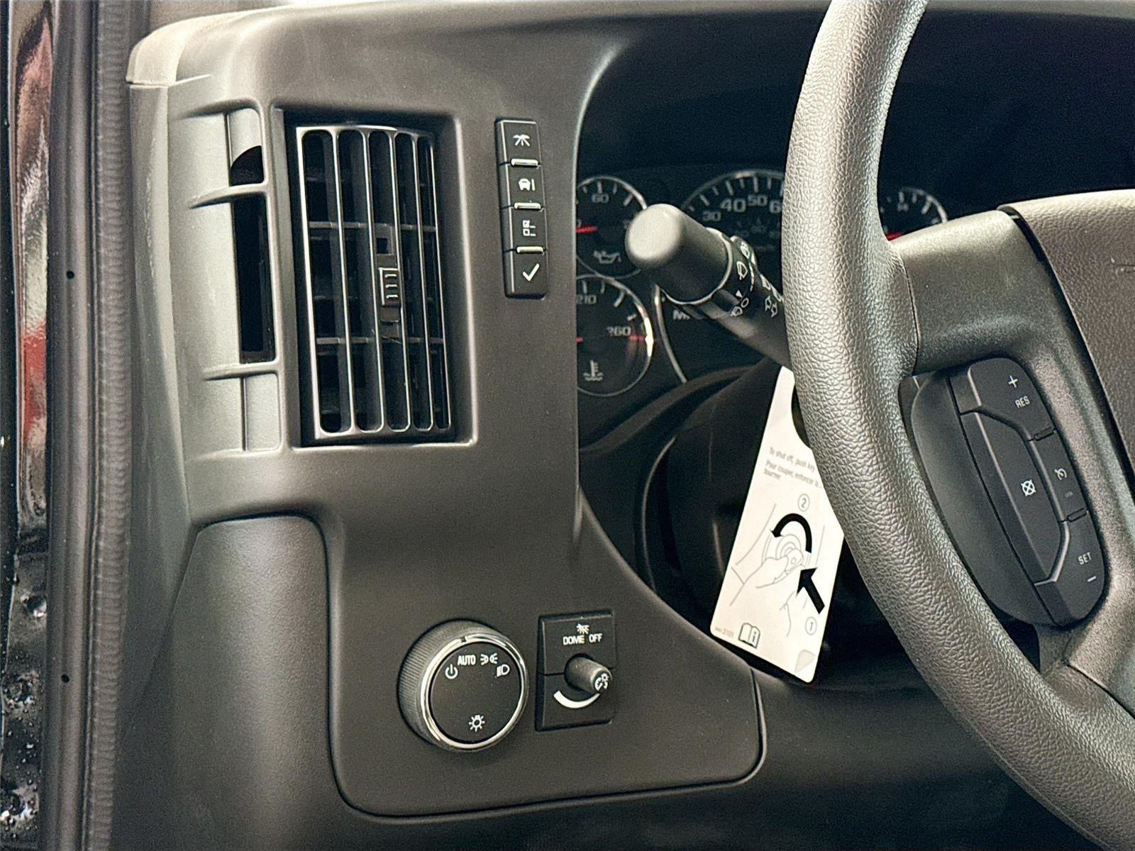 2025 Chevrolet Express Cutaway 3500 VAN 177