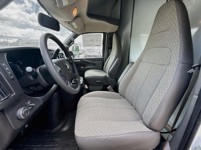 2025 Chevrolet Express Commercial Cutaway 4500 VAN 159