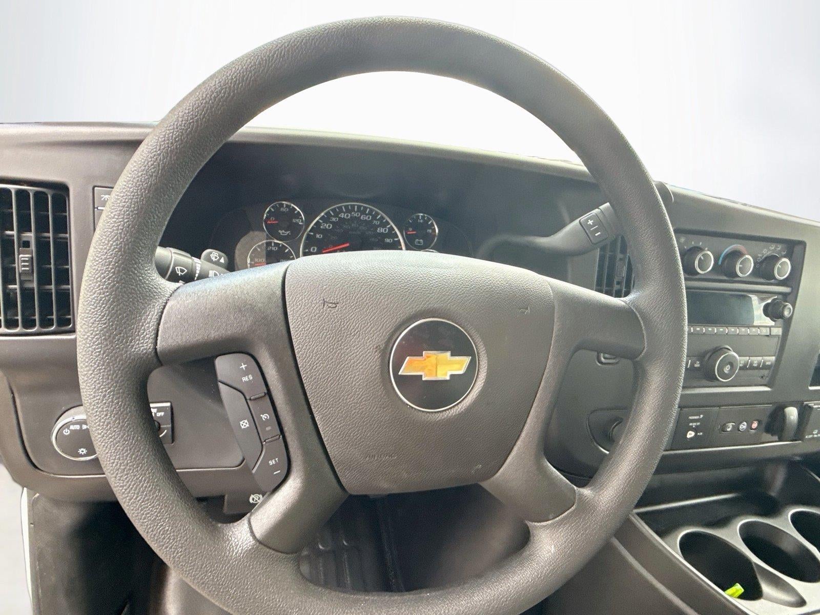 2025 Chevrolet Express Commercial Cutaway 4500 VAN 159