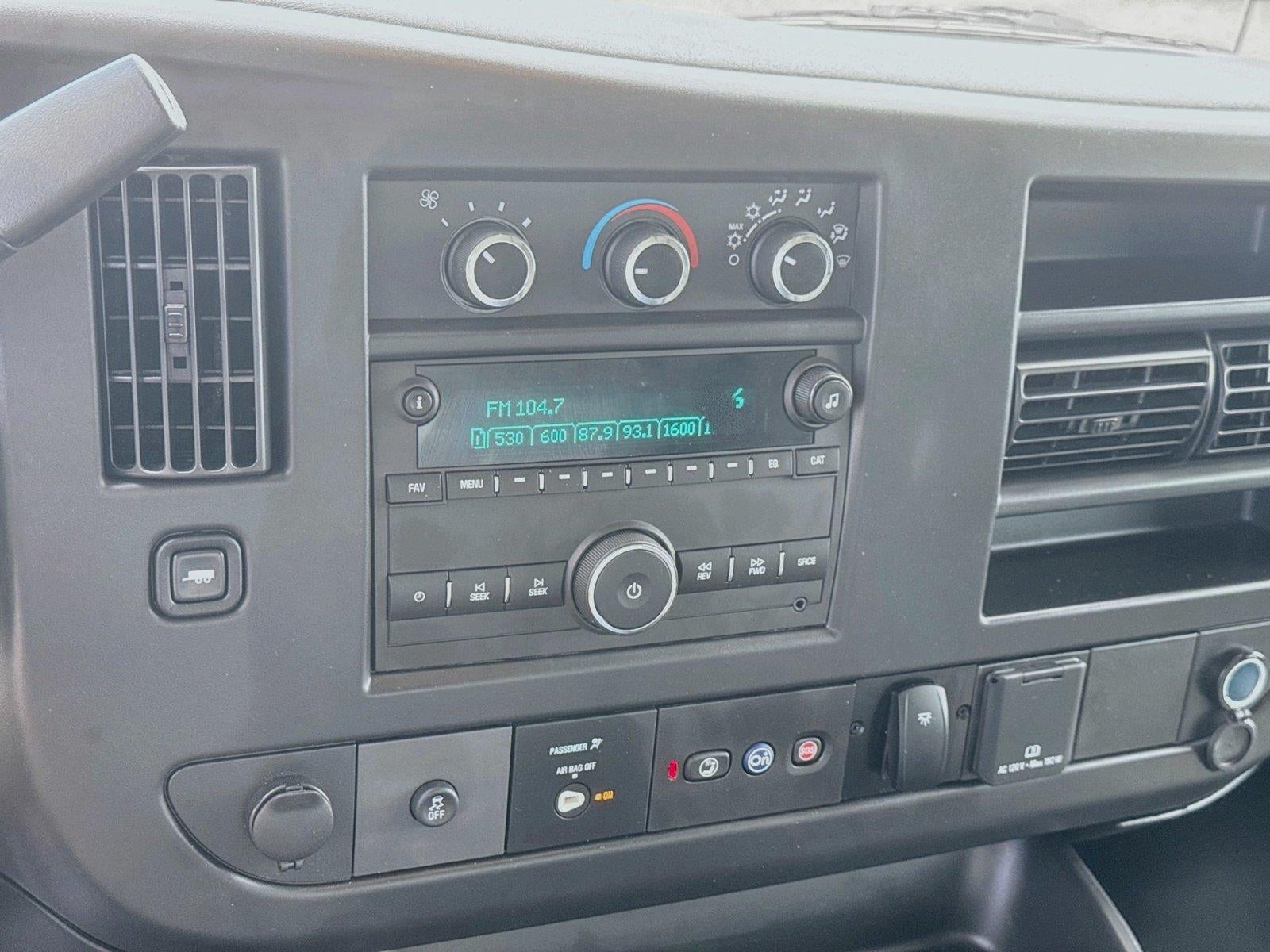 2025 Chevrolet Express Commercial Cutaway 4500 VAN 159