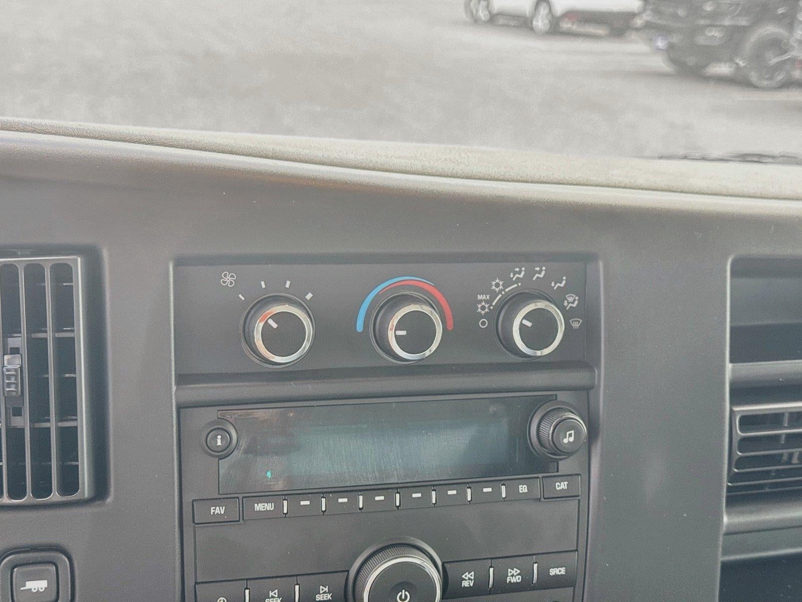 2025 Chevrolet Express Commercial Cutaway 4500 VAN 159