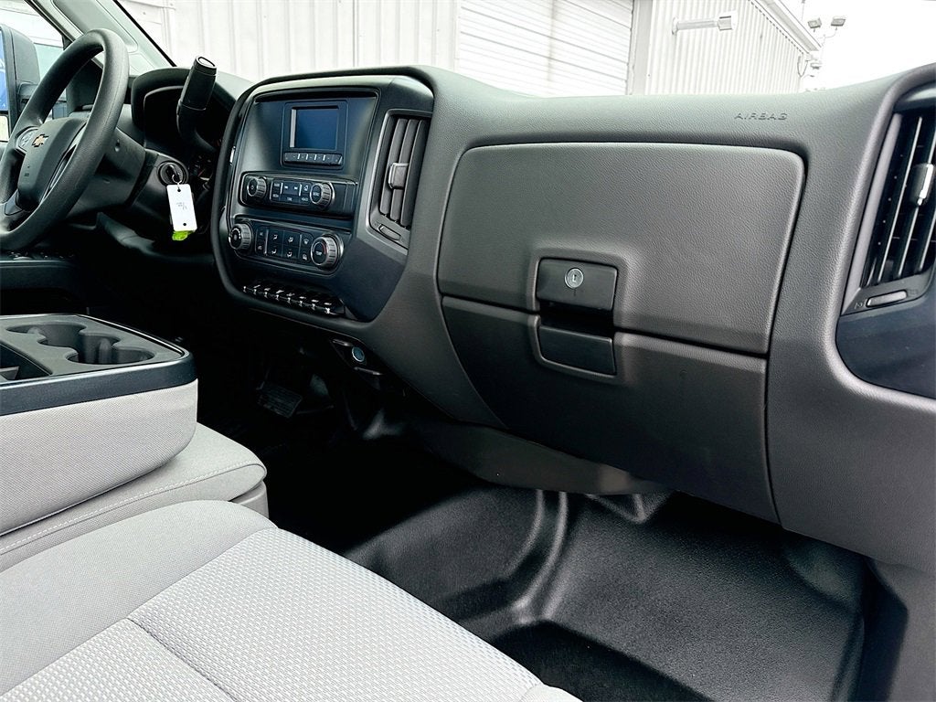 2024 Chevrolet Silverado 5500HD Work Truck