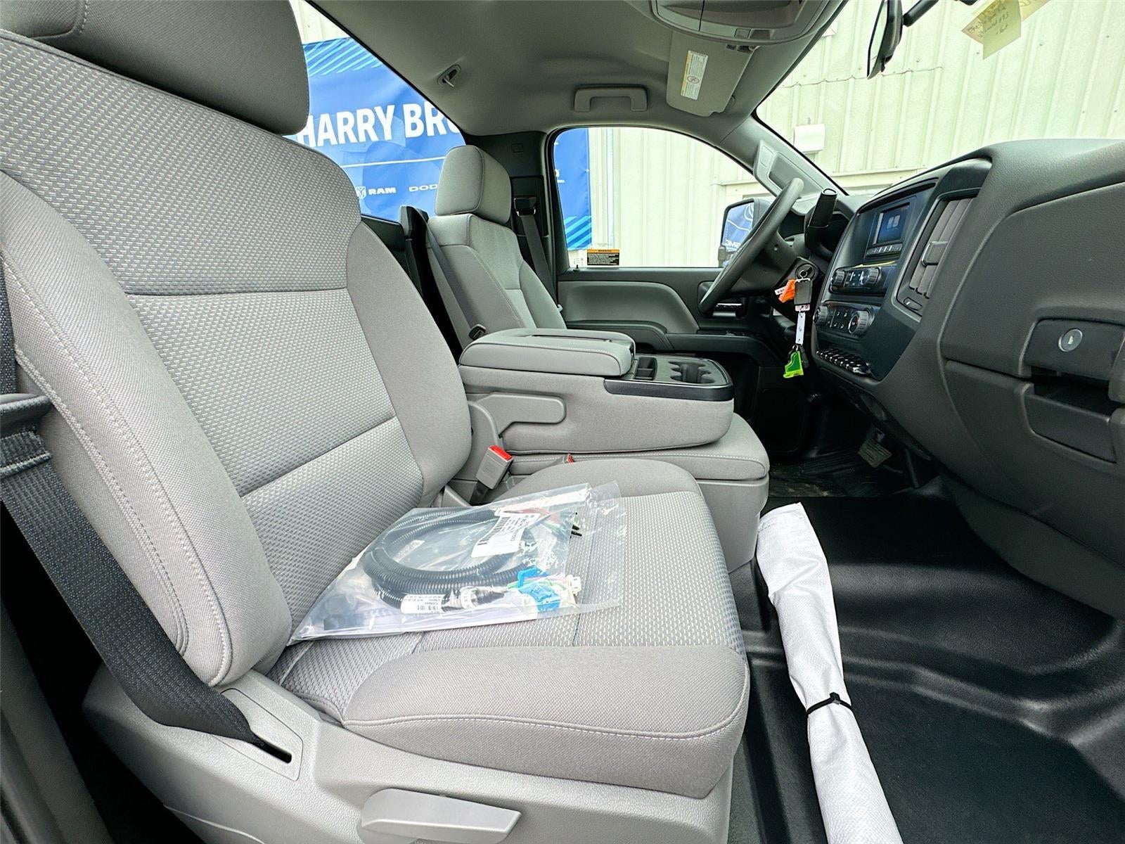 2024 Chevrolet Silverado 5500HD Work Truck