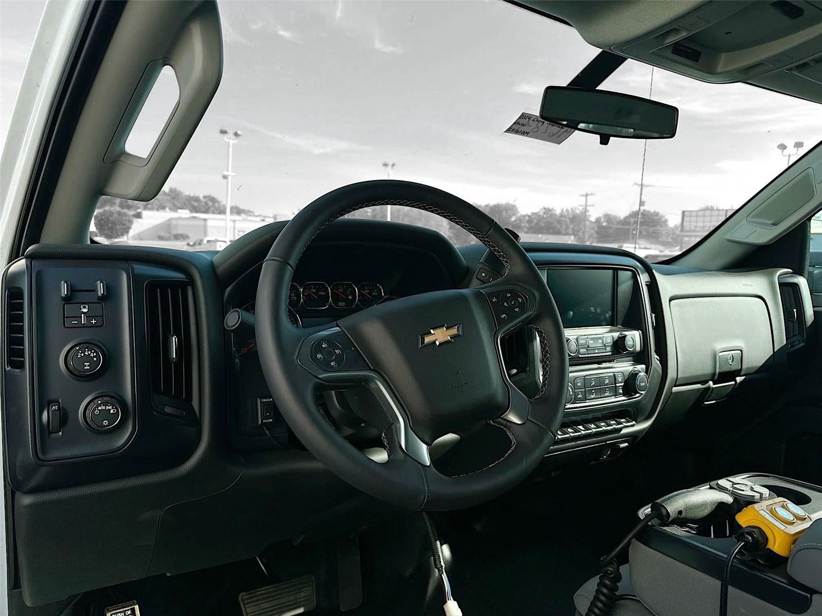 2024 Chevrolet Silverado 6500HD Work Truck