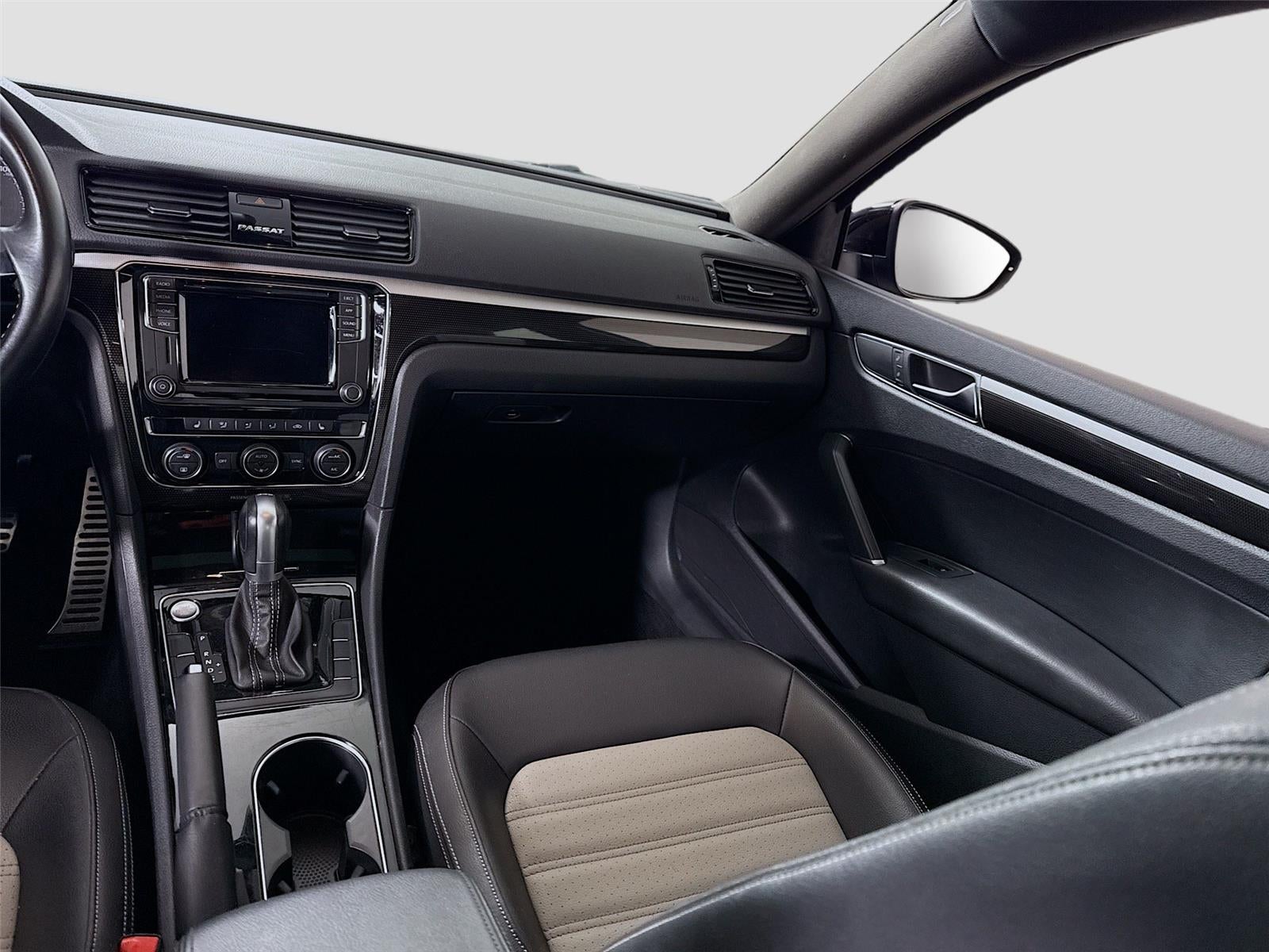 2018 Volkswagen Passat V6 GT