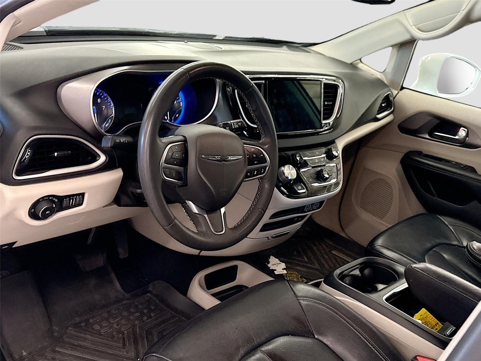 2022 Chrysler Pacifica TOURING L FWD