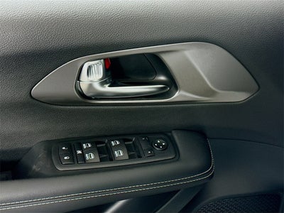 2026 Chrysler Voyager LX