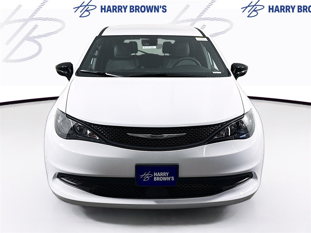 2026 Chrysler Voyager LX