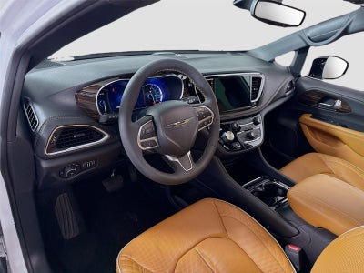 2023 Chrysler Pacifica Hybrid Hybrid Pinnacle