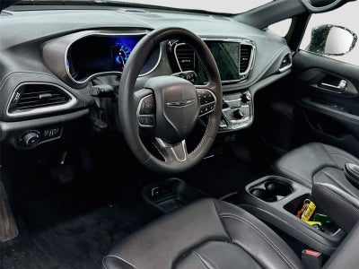 2025 Chrysler Pacifica Hybrid Hybrid Select