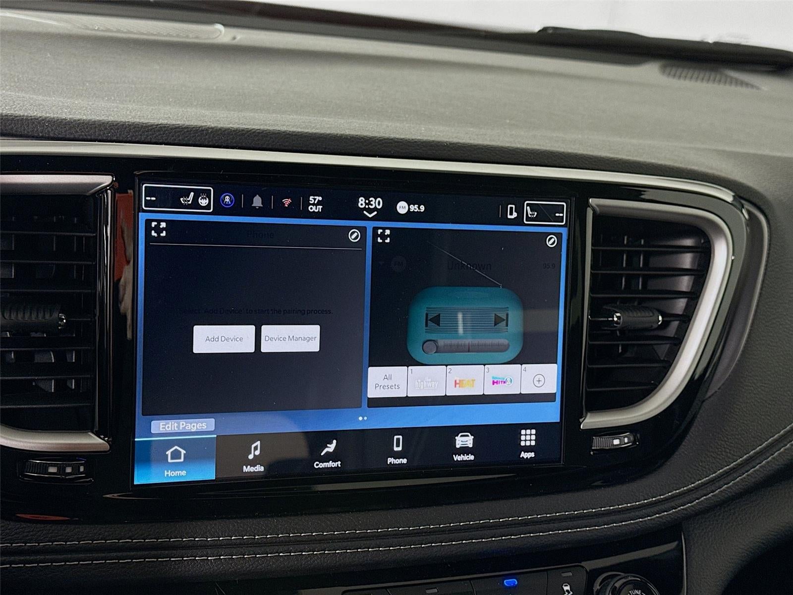 2026 Chrysler Pacifica Select