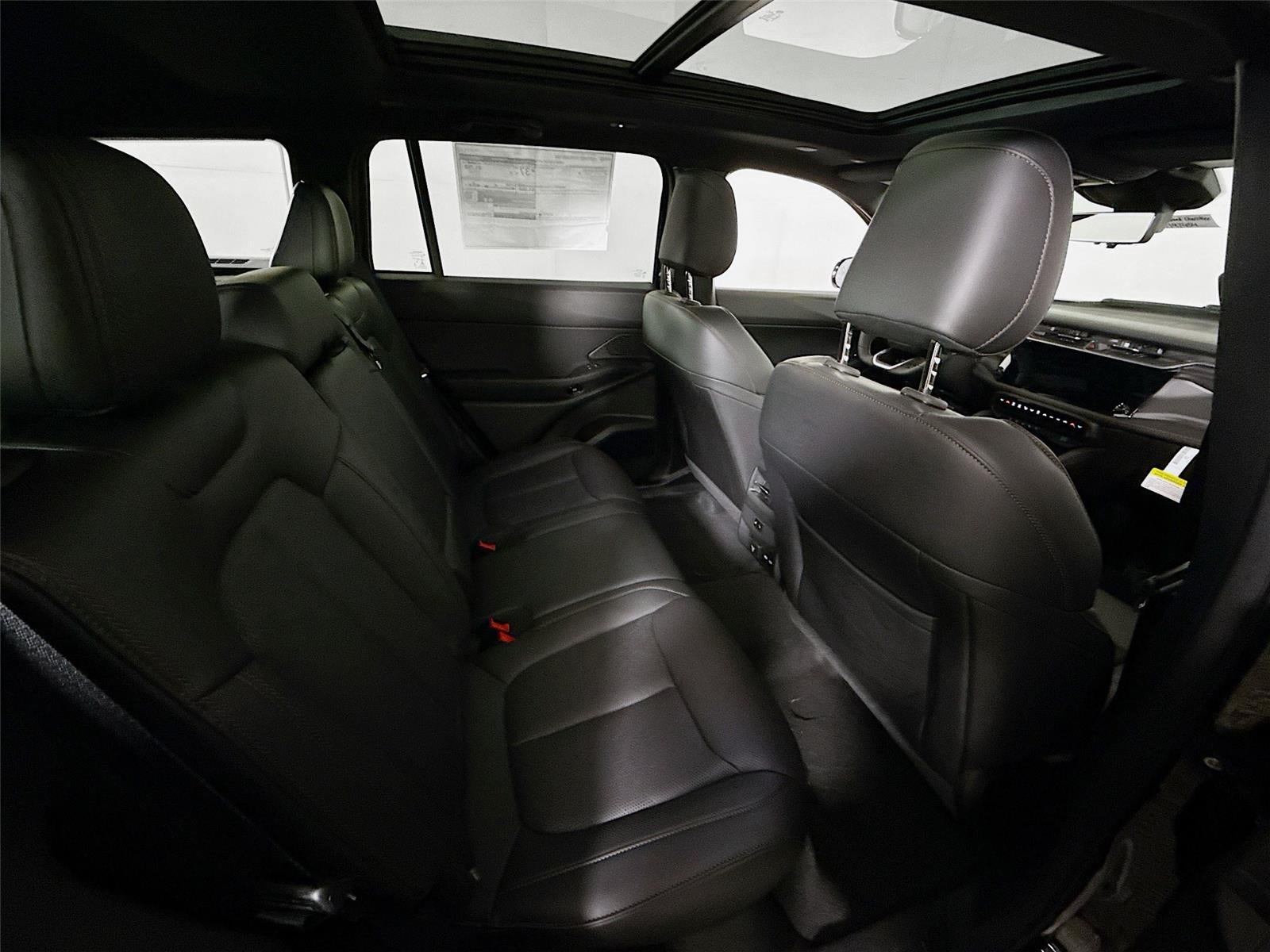 2026 Jeep Cherokee Overland