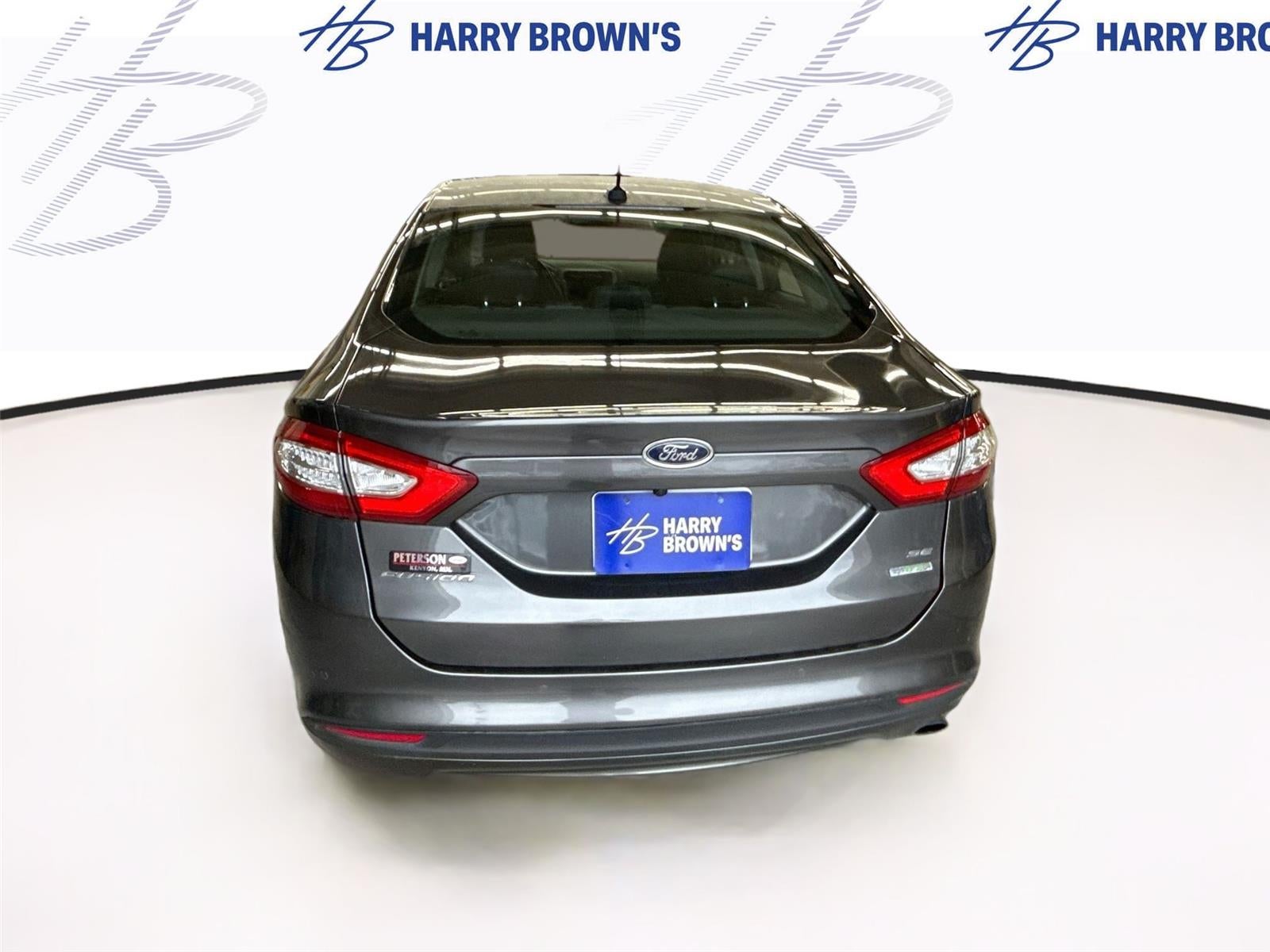 2016 Ford Fusion SE