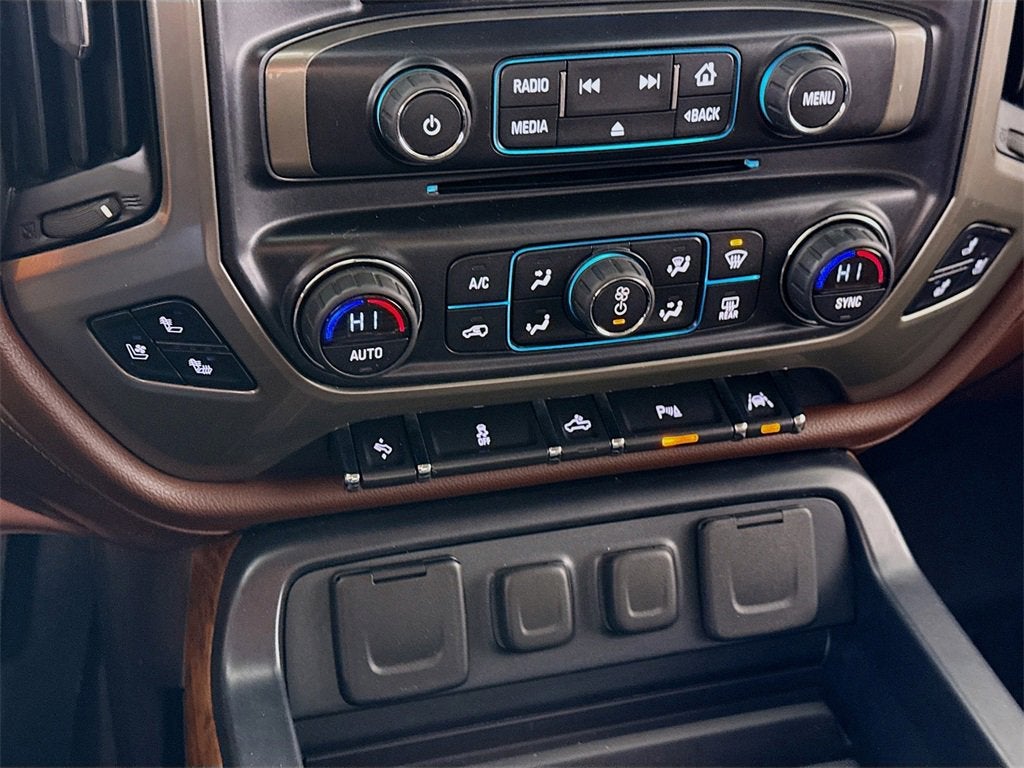 2016 Chevrolet Silverado 1500 High Country