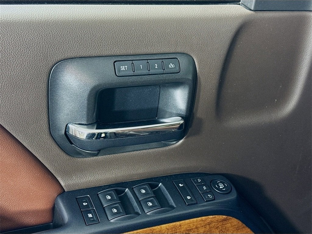 2016 Chevrolet Silverado 1500 High Country