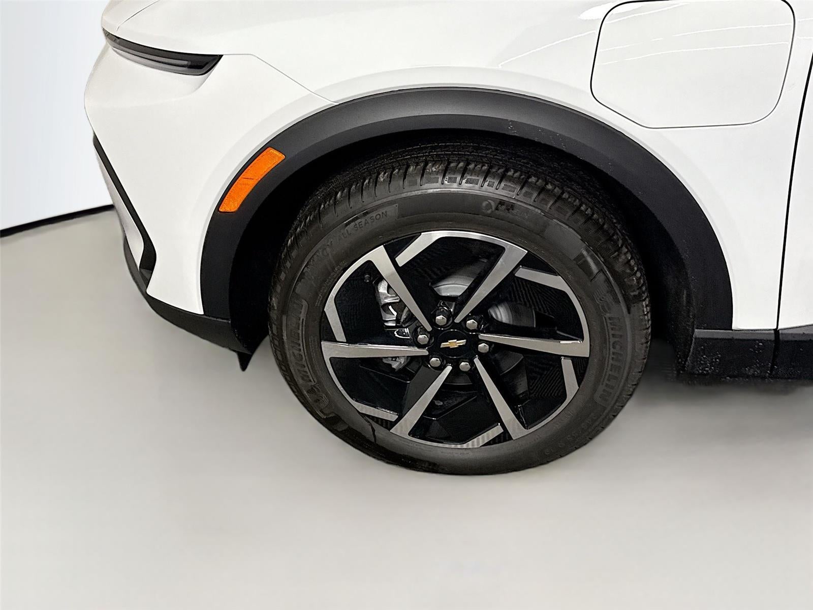 2026 Chevrolet Equinox EV LT1 w/PCY