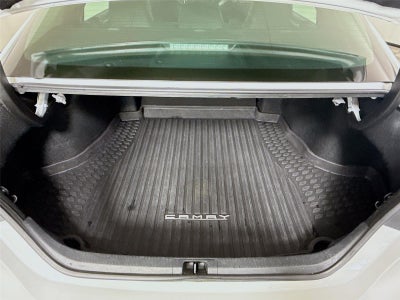 2018 Toyota Camry Hybrid Hybrid SE