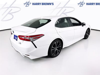 2018 Toyota Camry Hybrid Hybrid SE