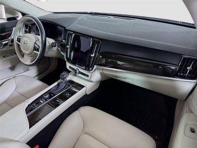 2018 Volvo S90 Momentum