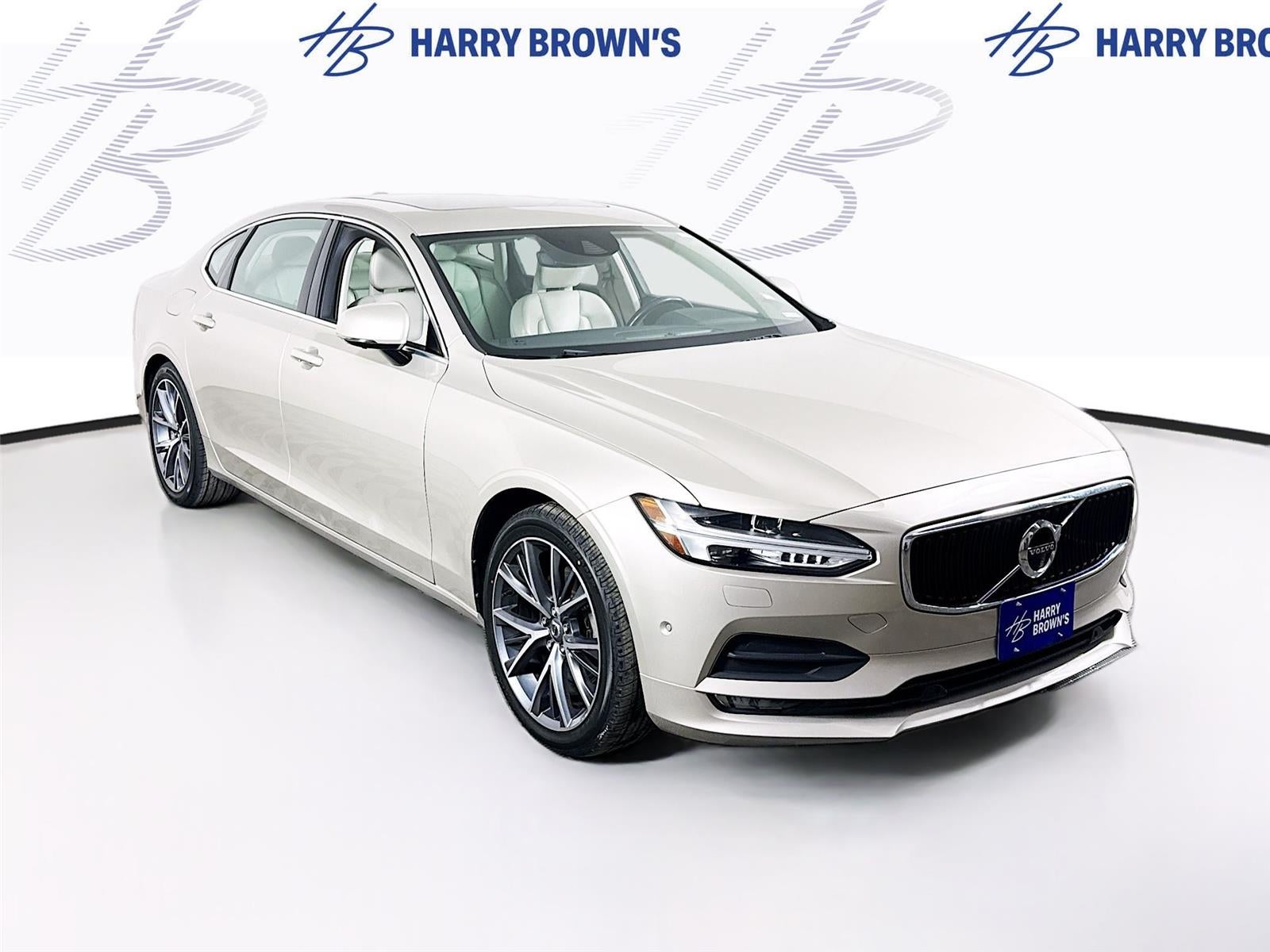 2018 Volvo S90 Momentum