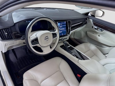 2018 Volvo S90 Momentum
