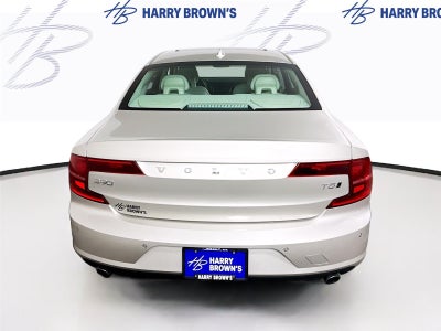 2018 Volvo S90 Momentum