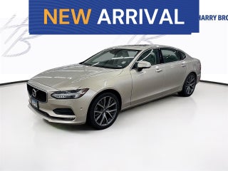 2018 Volvo S90 Momentum